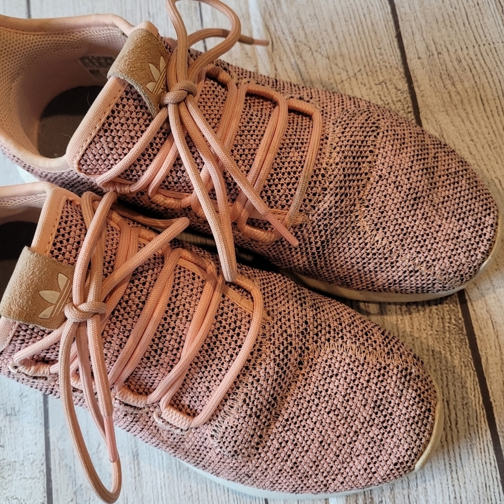 Adidas Women's Tubular Pink Sneaker 7.5 Runs Big - Picture 8 of 10